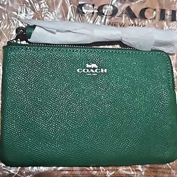 Corner Zip Wristlet - Picture 4 of 9